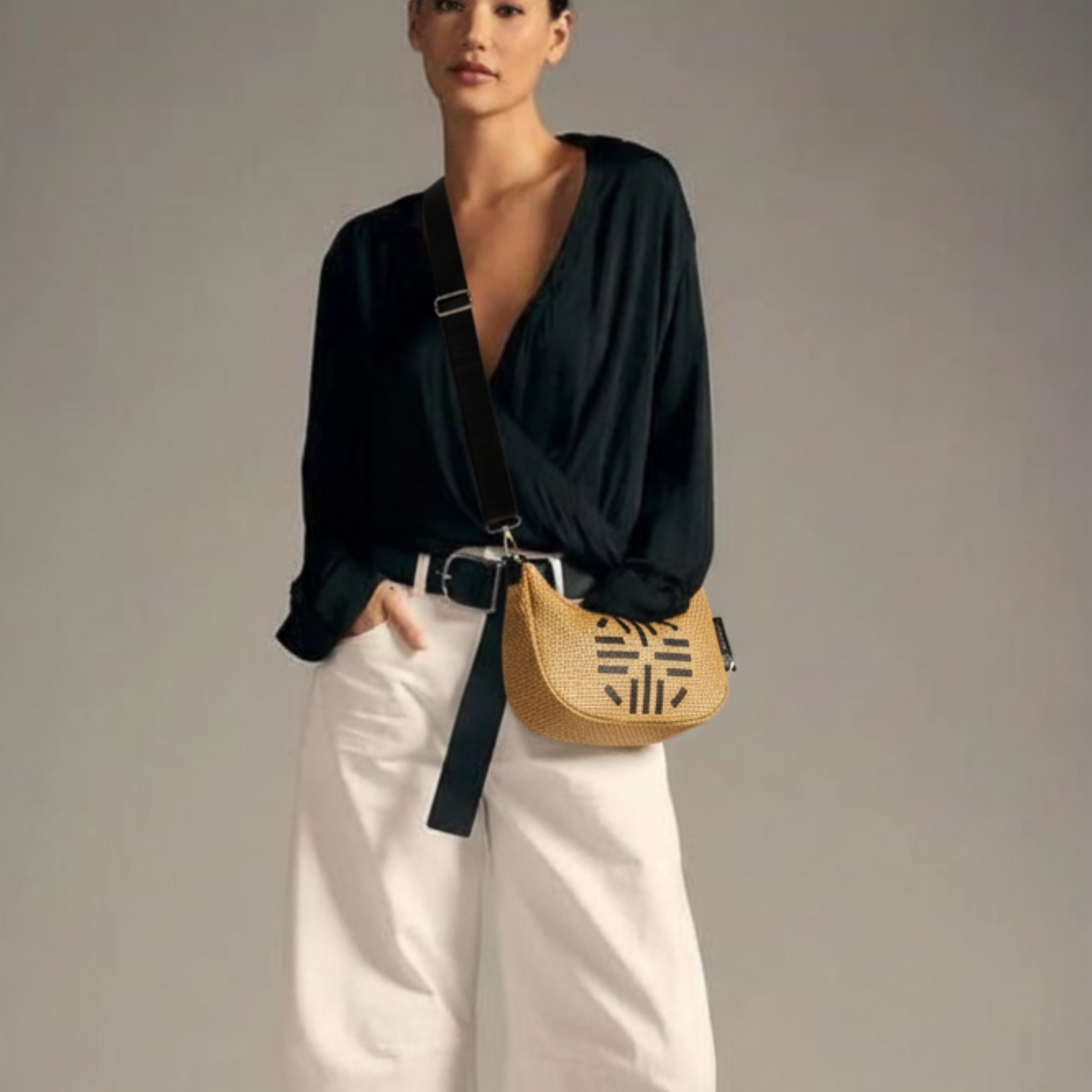 MAO Salomé Dorado Negro Brillo